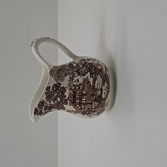 Royal Staffordshire Tonquin Brown Creamer ABSOLUTELY BEAUTIFUL - Picture 3 of 6